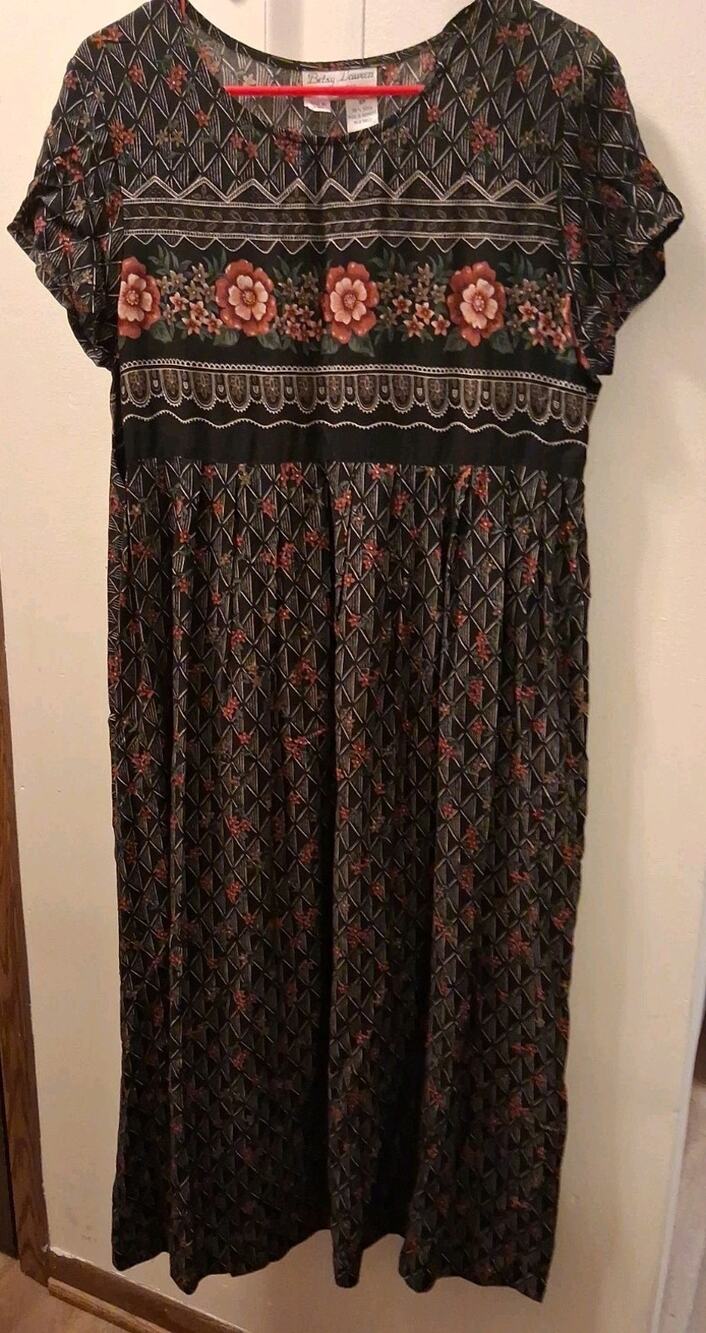 90's Vintage Betsy Lauren Dress Rayon Black Floral Midi Short Sleeve Casual 6P